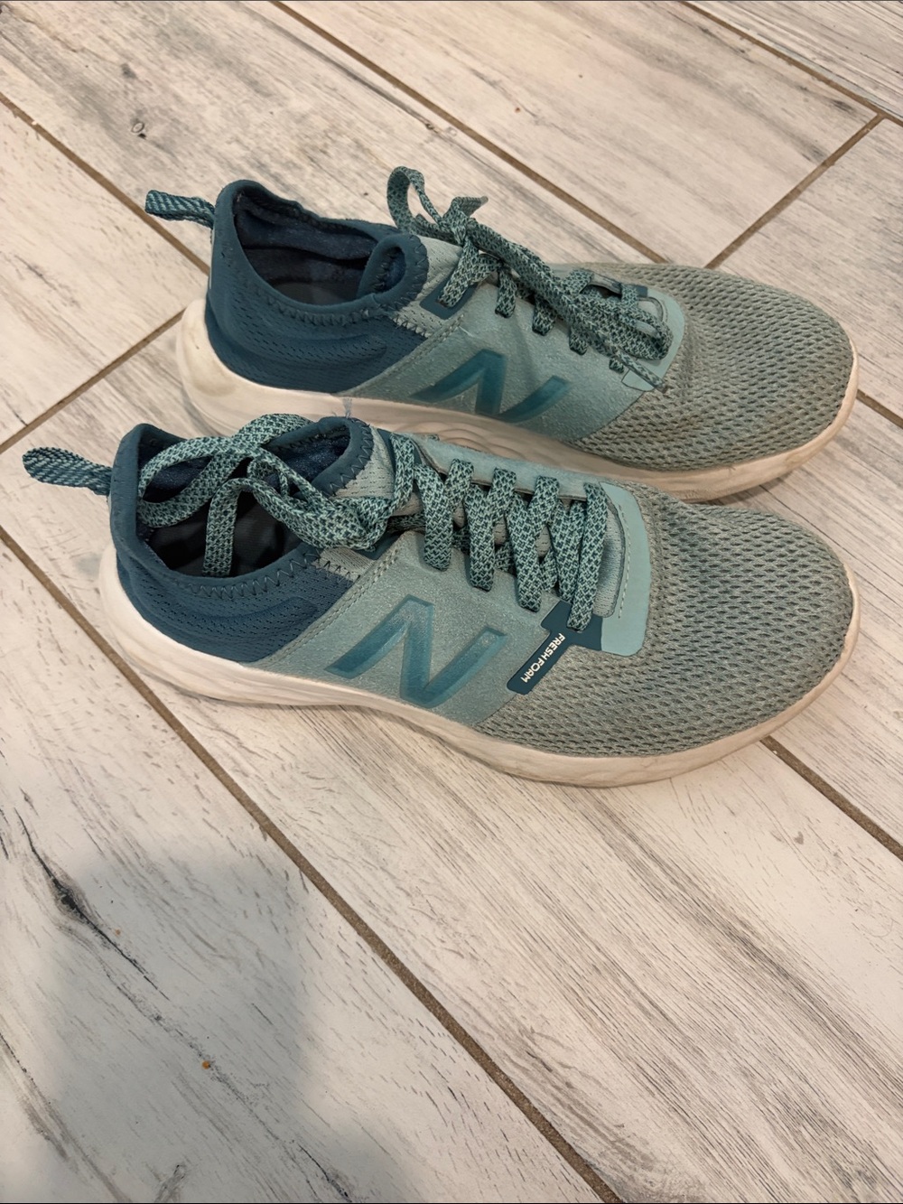 New Balance Kids' Aqua/Teal Mesh Sneakers